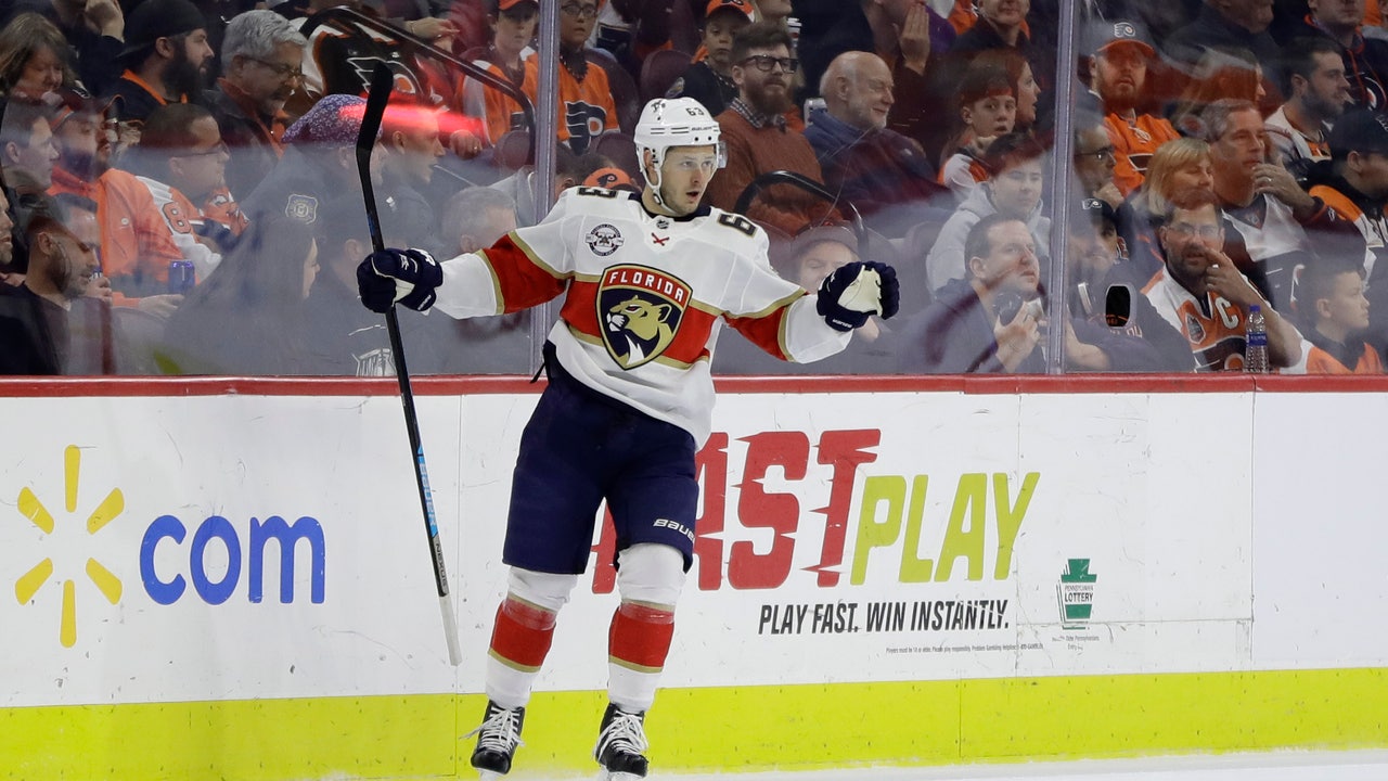 Ekblad, Dadonov lead Panthers past Flyers 2-1